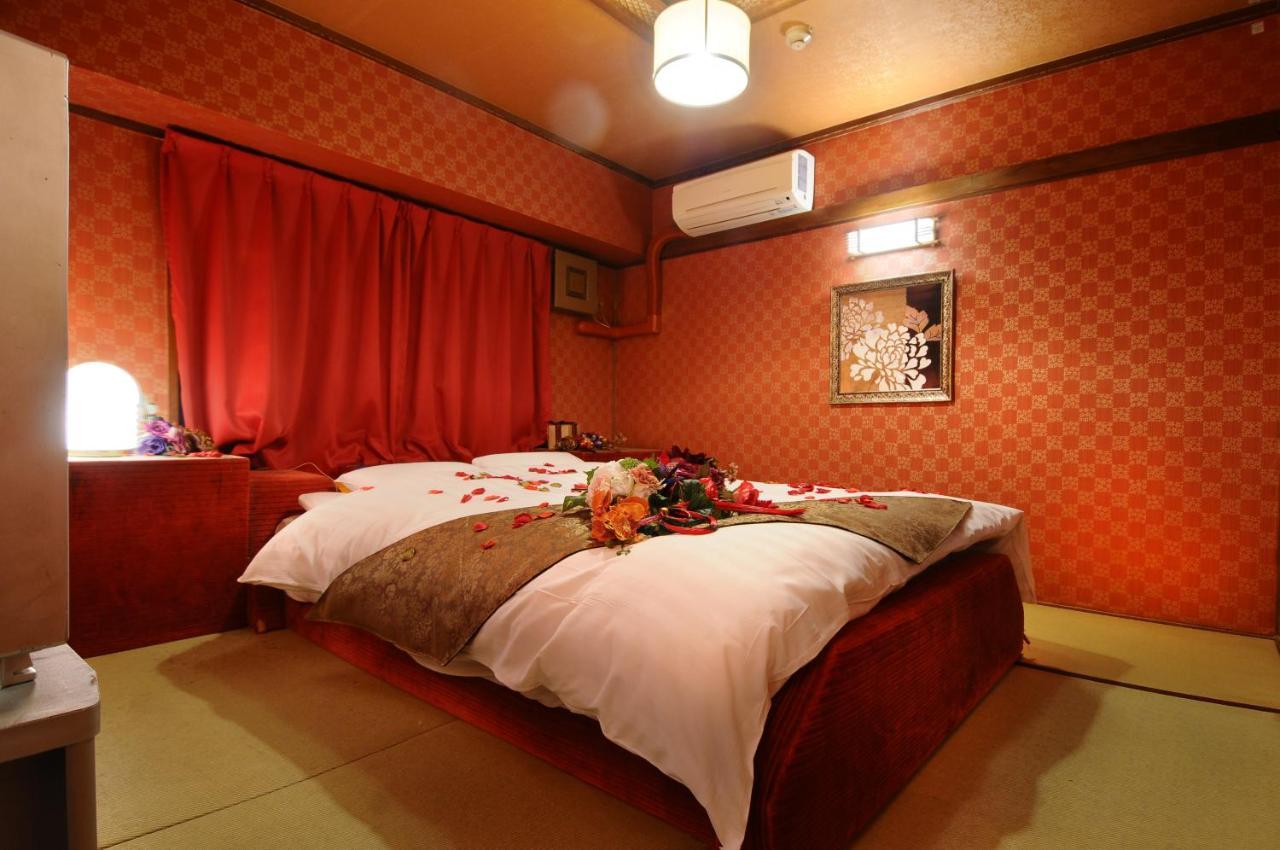 Namba Alpha (Adults Only) Hotel Osaka Exterior photo