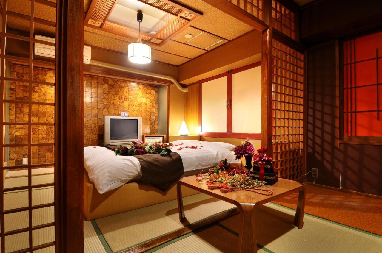 Namba Alpha (Adults Only) Hotel Osaka Exterior photo