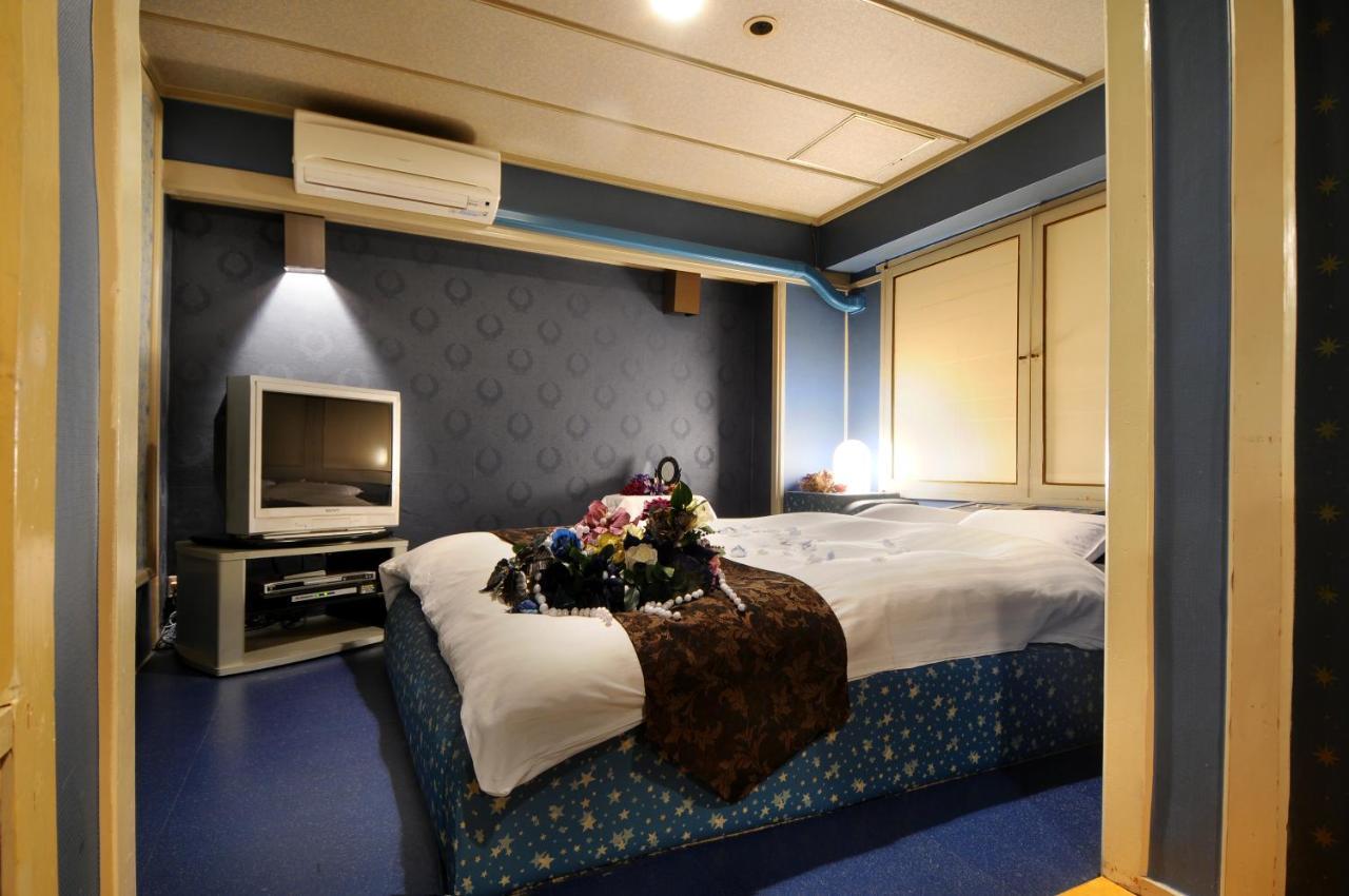 Namba Alpha (Adults Only) Hotel Osaka Exterior photo