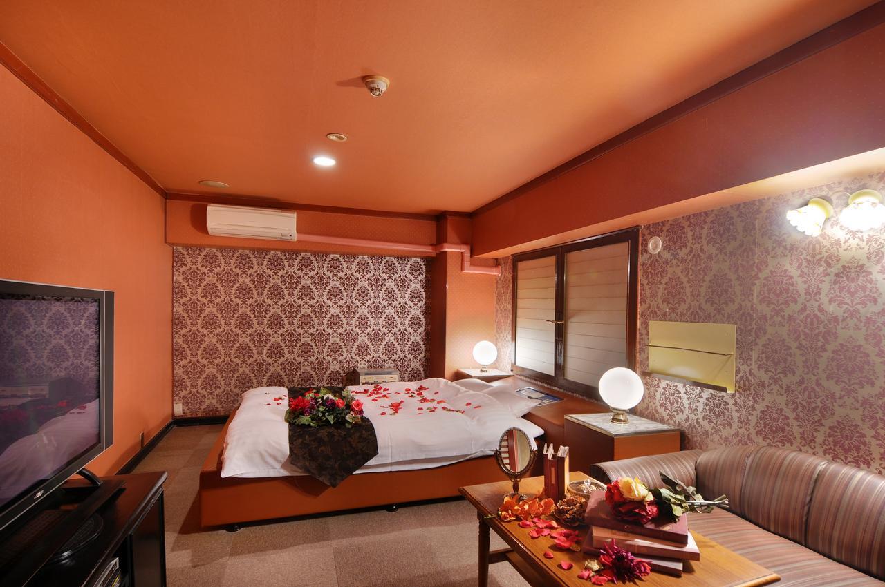 Namba Alpha (Adults Only) Hotel Osaka Exterior photo